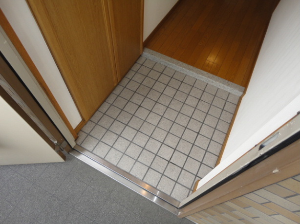 グリーンルージュM 玄関