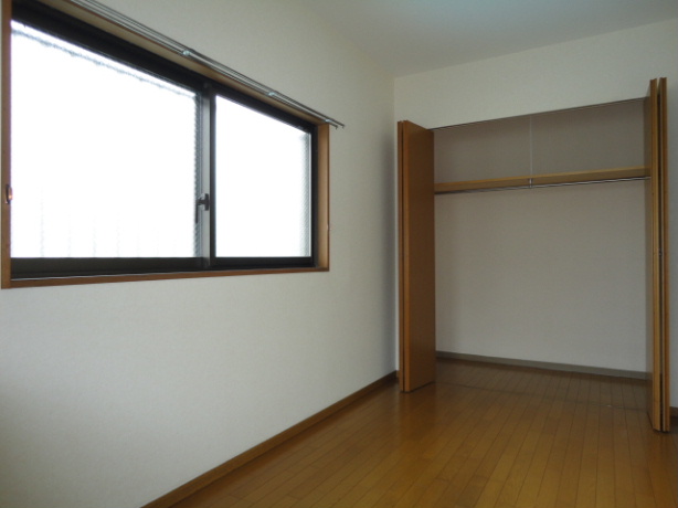 グリーンルージュM ベッドルーム