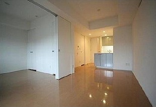 北区赤羽西１丁目楽器可（アップライトピアノ）マンション リビング