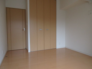 クロスレジデンス大阪新町 収納