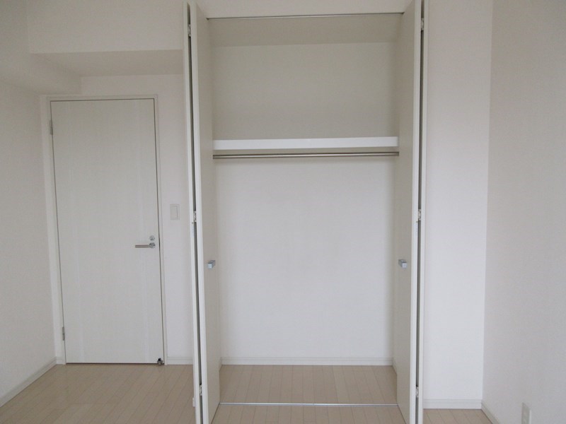 クロスレジデンス大阪新町 収納