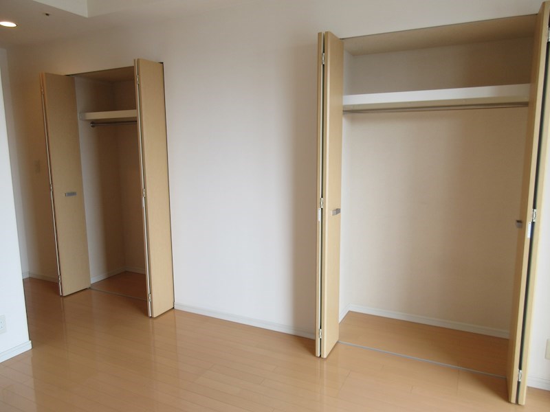 クロスレジデンス大阪新町 収納