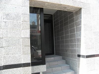 台東区台東1丁目楽器可(防音・ピアノ・弦・管打楽器・声楽)マンション 玄関