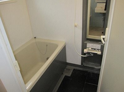 中野区中央2丁目楽器可(防音・24時間演奏・グランドピアノ・弦・管楽器・声楽)マンション 風呂画像