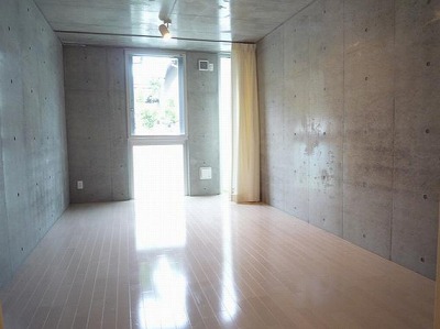 中野区沼袋4丁目楽器可(グランドピアノ・弦管楽器・声楽)デザイナーズマンション リビング