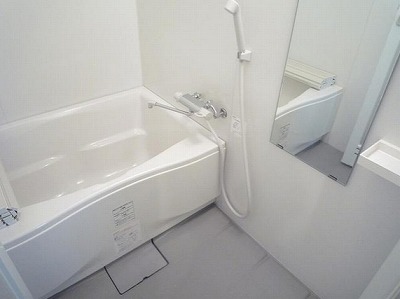 中野区沼袋4丁目楽器可(グランドピアノ・弦管楽器・声楽)デザイナーズマンション 風呂画像