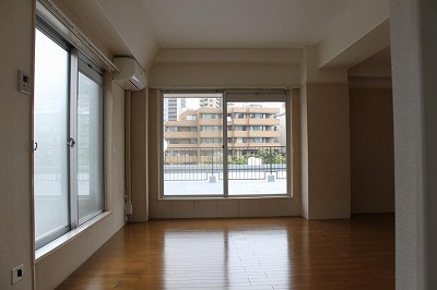 文京区水道１丁目楽器可（ピアノ・弦楽器）マンション リビング