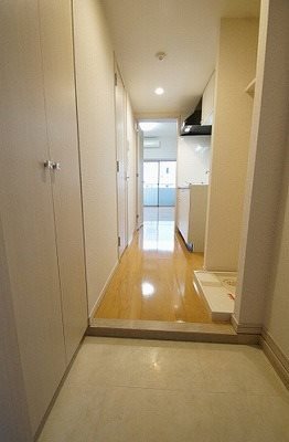 川崎市川崎区小川町楽器可(グランドピアノ・弦楽器・声楽)マンション 玄関