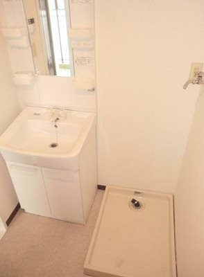 国分寺市西元町２丁目楽器可(防音・グランドピアノ・弦楽器・声楽)マンション 洗面所