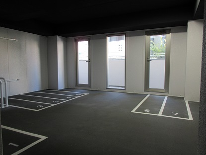 リンクハウス京町堀 駐車場