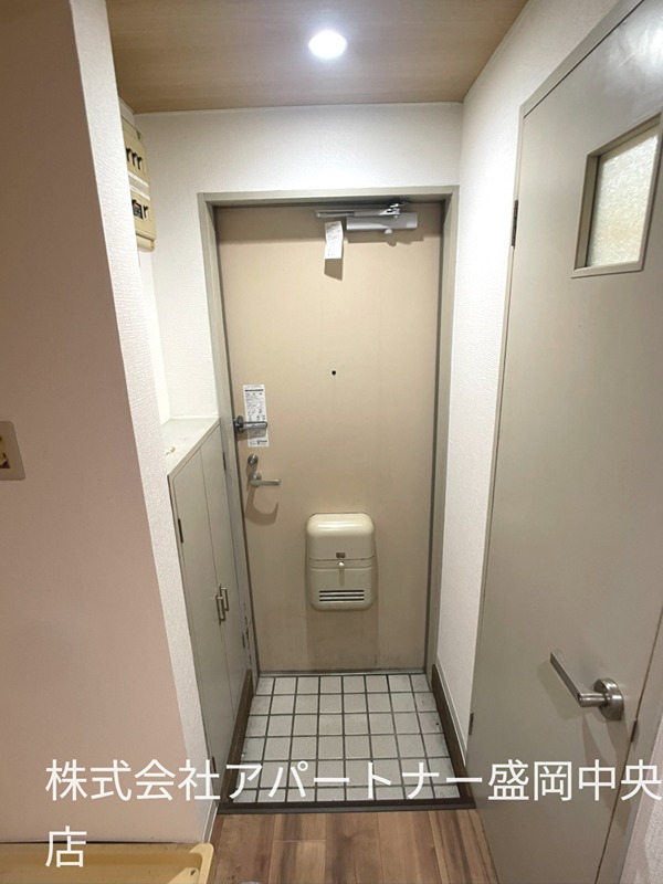 アップルハウス稲荷町A棟 玄関