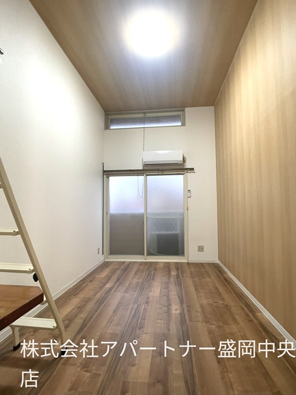 アップルハウス稲荷町A棟 リビング