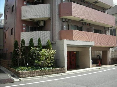新宿区水道町4丁目楽器可（防音・24時間演奏・ピアノ・弦管楽器・声楽・DTM）マンション リビング