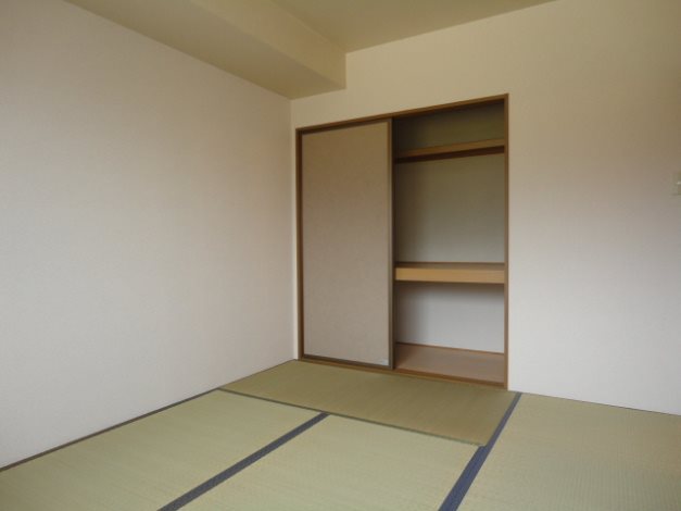 テラジハウスツカ ベッドルーム