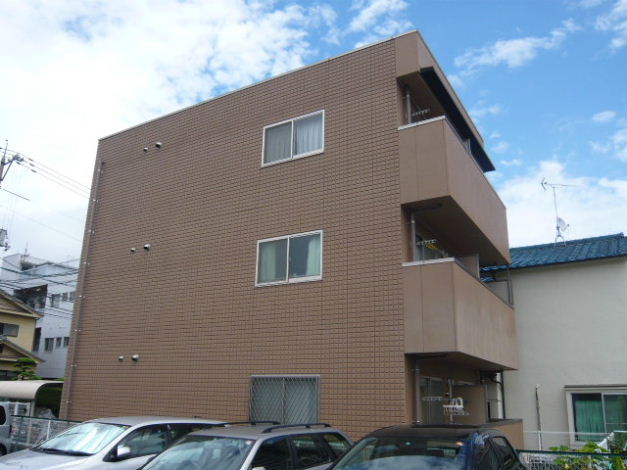 ラージウエスト 302号室 外観