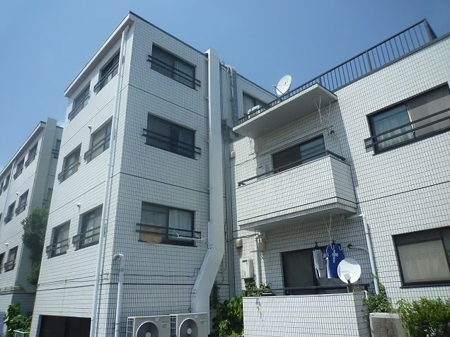 ビューラー433 外観