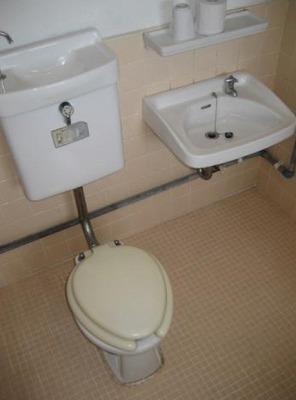 練馬区氷川台4丁目楽器可（アップライトピアノ・弦楽器）マンション 玄関