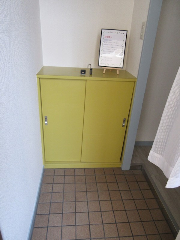 川田ビル 玄関
