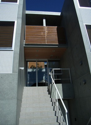 調布市国領町楽器可（ピアノ・弦/管/楽器・声楽）マンション 玄関