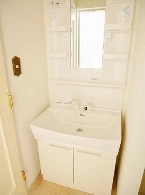 さいたま市中央区本町東7丁目楽器可（ピアノ・弦管打楽器・声楽）マンション 洗面所