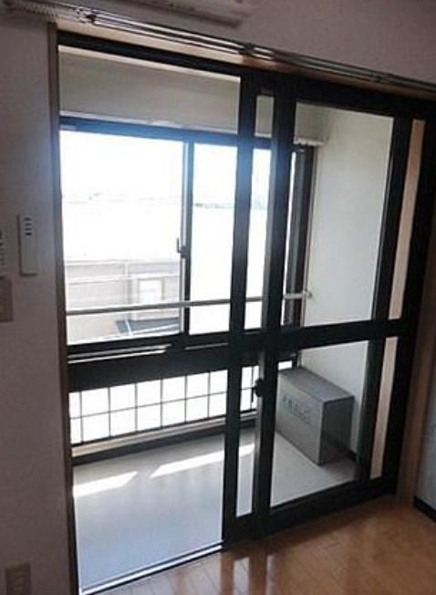 狛江市西野川1丁目楽器可(防音・グランドピアノ・弦・管楽器・声楽)マンション ベランダ