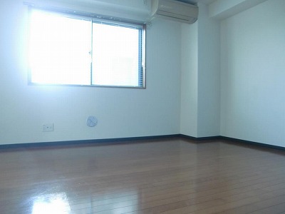 大田区鵜の木1丁目楽器可（ピアノ・弦楽器・声楽）マンション リビング
