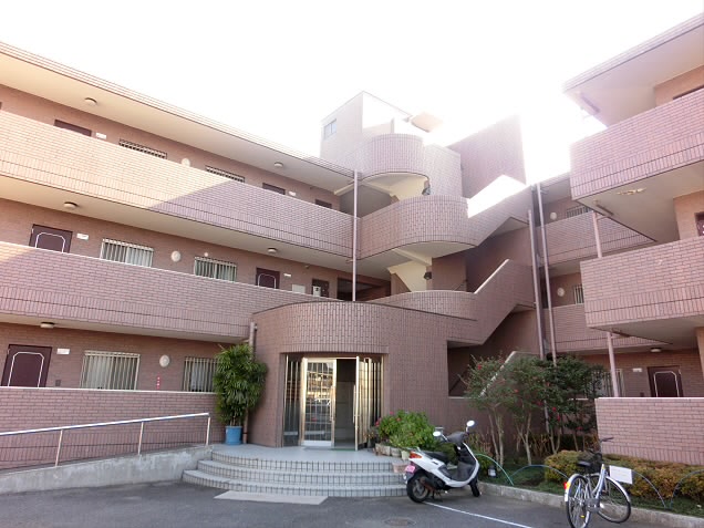 モンレーヴ染地 外観