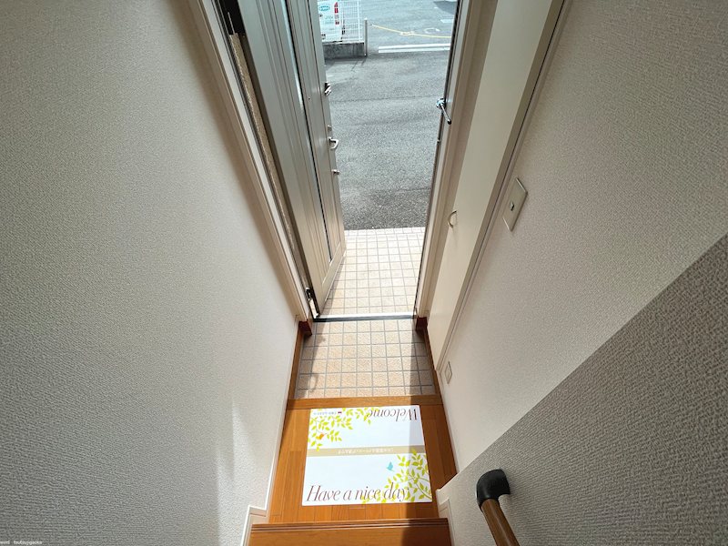 コート大町 玄関