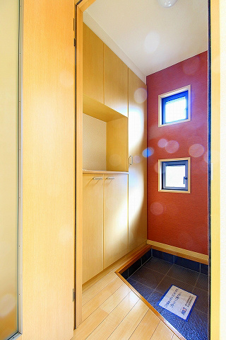 クレセントA 玄関