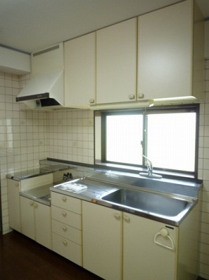 練馬区氷川台4丁目楽器可(防音・グランドピアノ・弦楽器)マンション キッチン