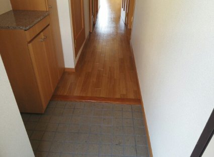 シェーネ・Ｆ 玄関