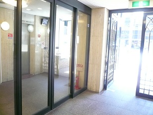 大阪府大阪市西区江戸堀２丁目 玄関