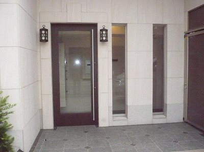 目黒区中央町2丁目楽器可(防音・ピアノ・弦楽器)マンション エントランス