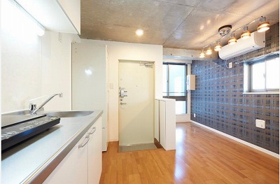 板橋区南常盤台2丁目楽器可（ピアノ・弦楽器・声楽）マンション リビング