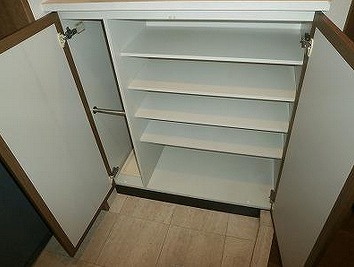 新宿区中落合2丁目楽器可（ピアノ・弦管打楽器・声楽）マンション 玄関