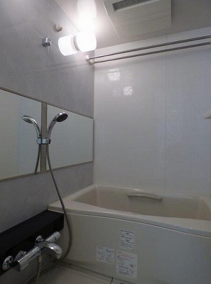 新宿区西新宿6丁目楽器可（ピアノ・弦管打楽器・声楽）マンション 風呂画像