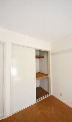 練馬区貫井1丁目楽器可(防音・ピアノ・弦・管楽器・声楽)アパート 収納