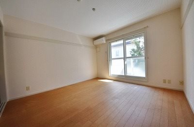 練馬区貫井1丁目楽器可(防音・ピアノ・弦・管楽器・声楽)アパート ベランダ