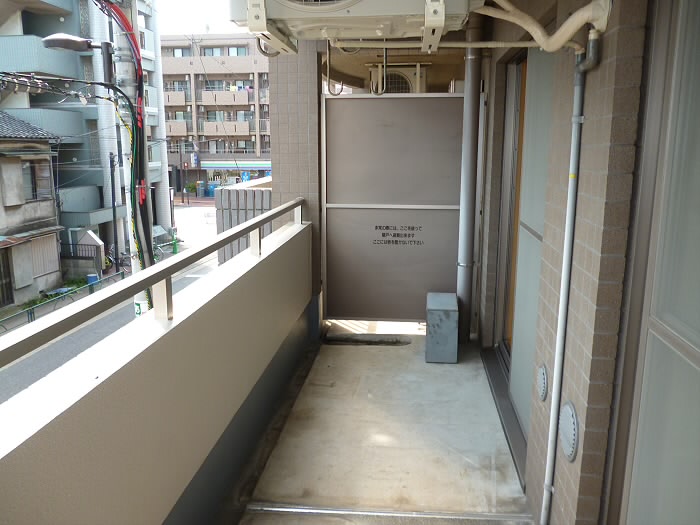 ファースト調布 ベランダ