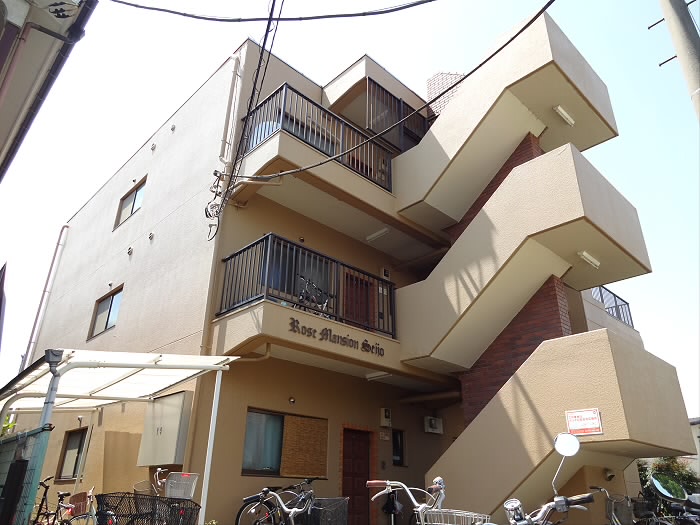 ローズマンション成城 302号室 外観