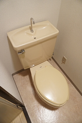 東京都世田谷区南烏山２丁目 トイレ