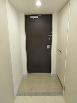 大阪府大阪市西区本田２丁目 玄関