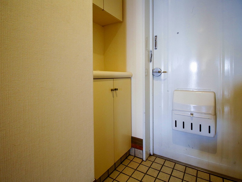 サンハイツ石田 玄関