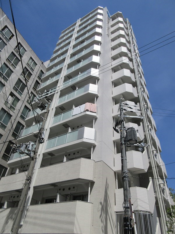 クリスタルグランツ西本町 外観