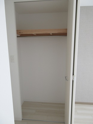 クリスタルグランツ西本町 収納