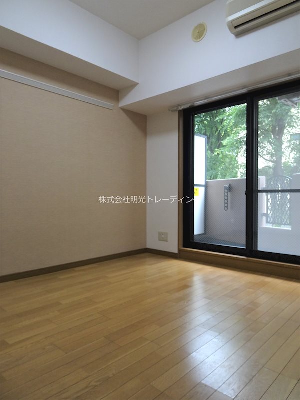 ステージファースト三宿 リビング