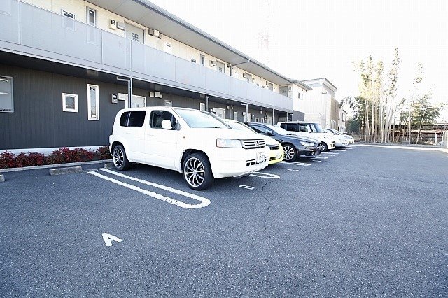 MK・Villa 駐車場