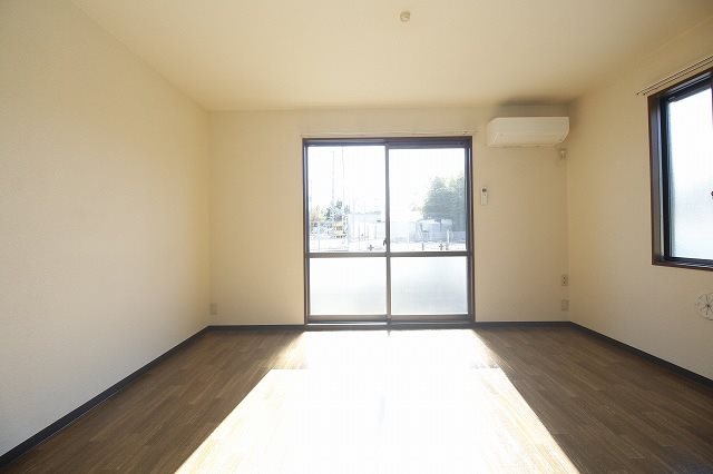 フォレストビレッジE リビング