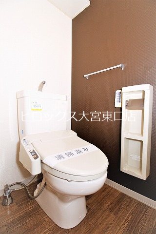 シャイニヒル B トイレ