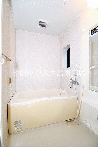 シャイニヒル B 風呂画像